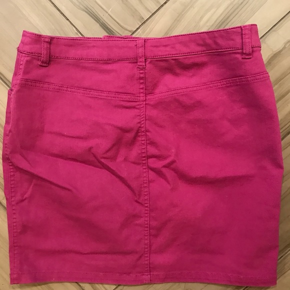 🌻4xHP!🌻 H&M Raspberry Mini Skirt 12 - Picture 2 of 9